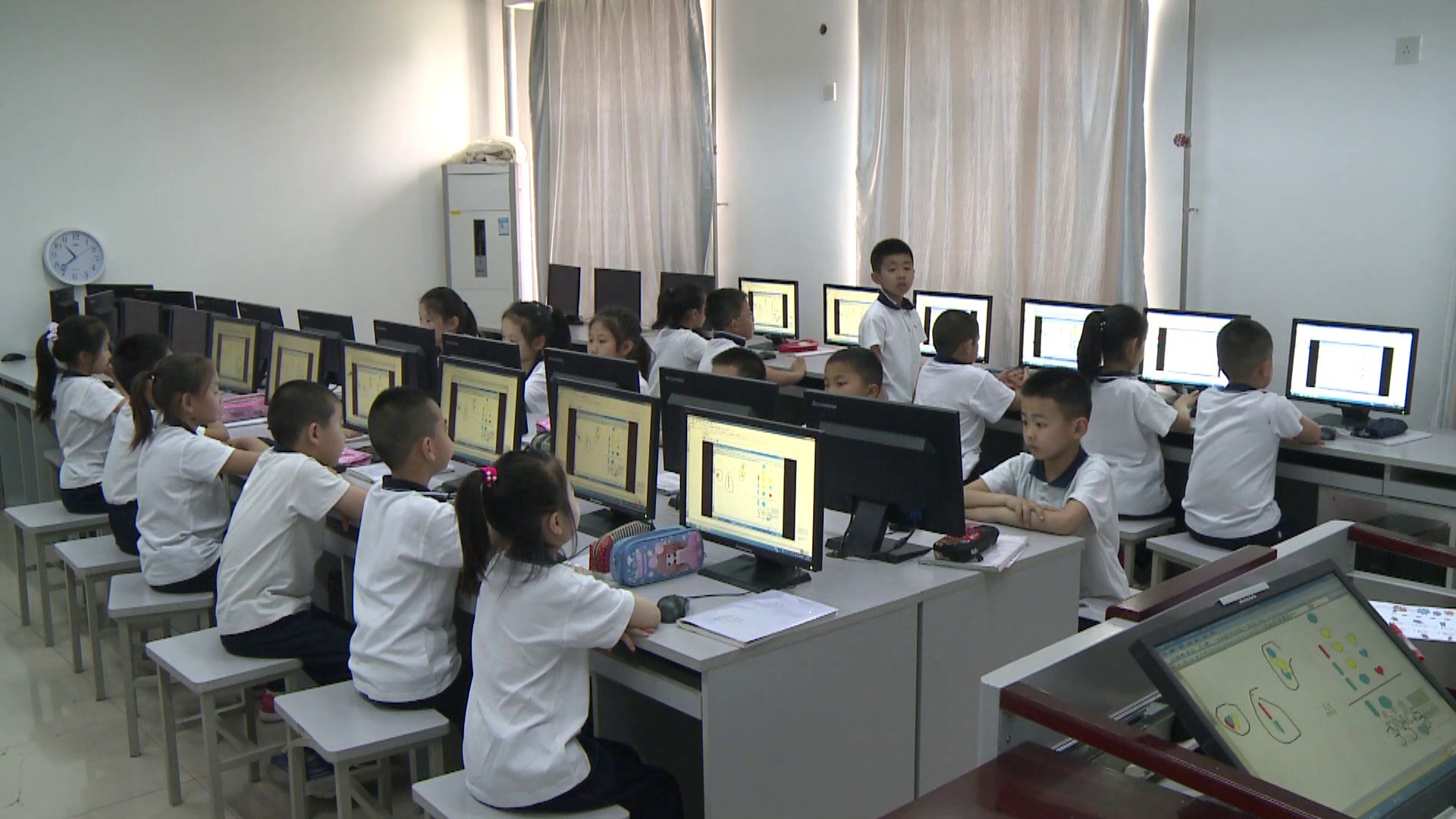 2.人教版数学一下《3.分类与整理》全国一等奖