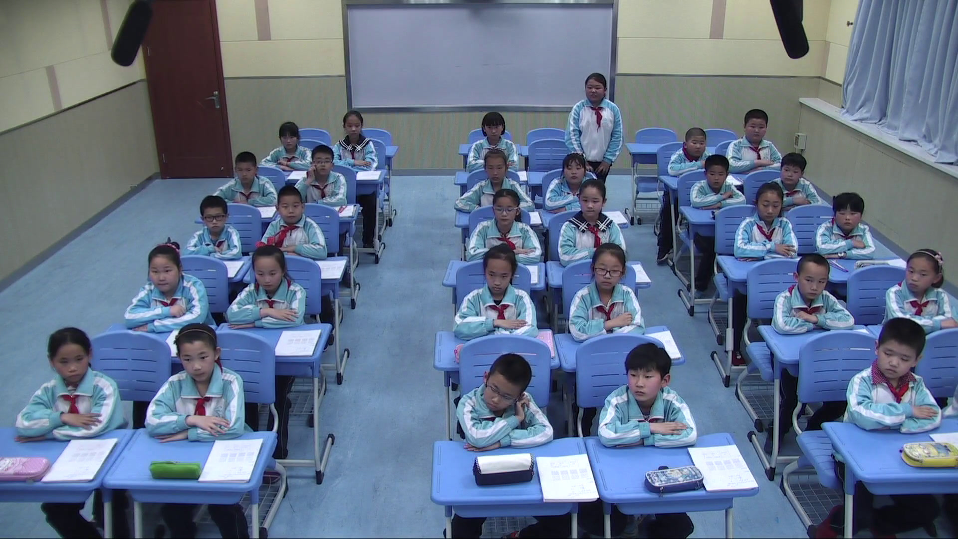 2.人教版数学四下《小数的意义》全国一等奖