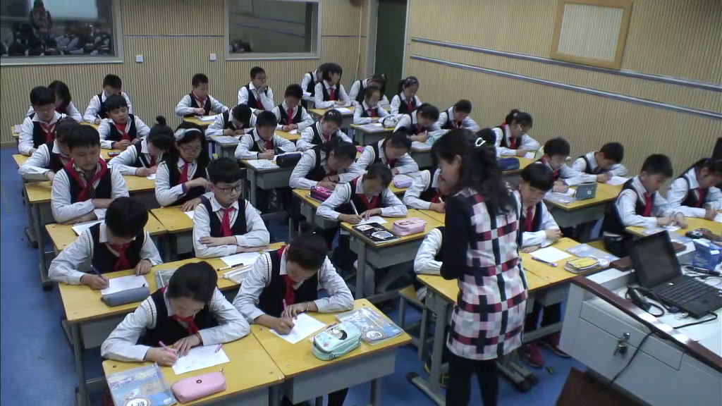 3.人教版数学五下《解决问题（探索和…》全国一等奖