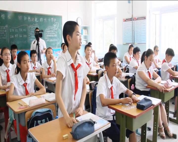1.人教版数学六下《图形与位置》全国一等奖