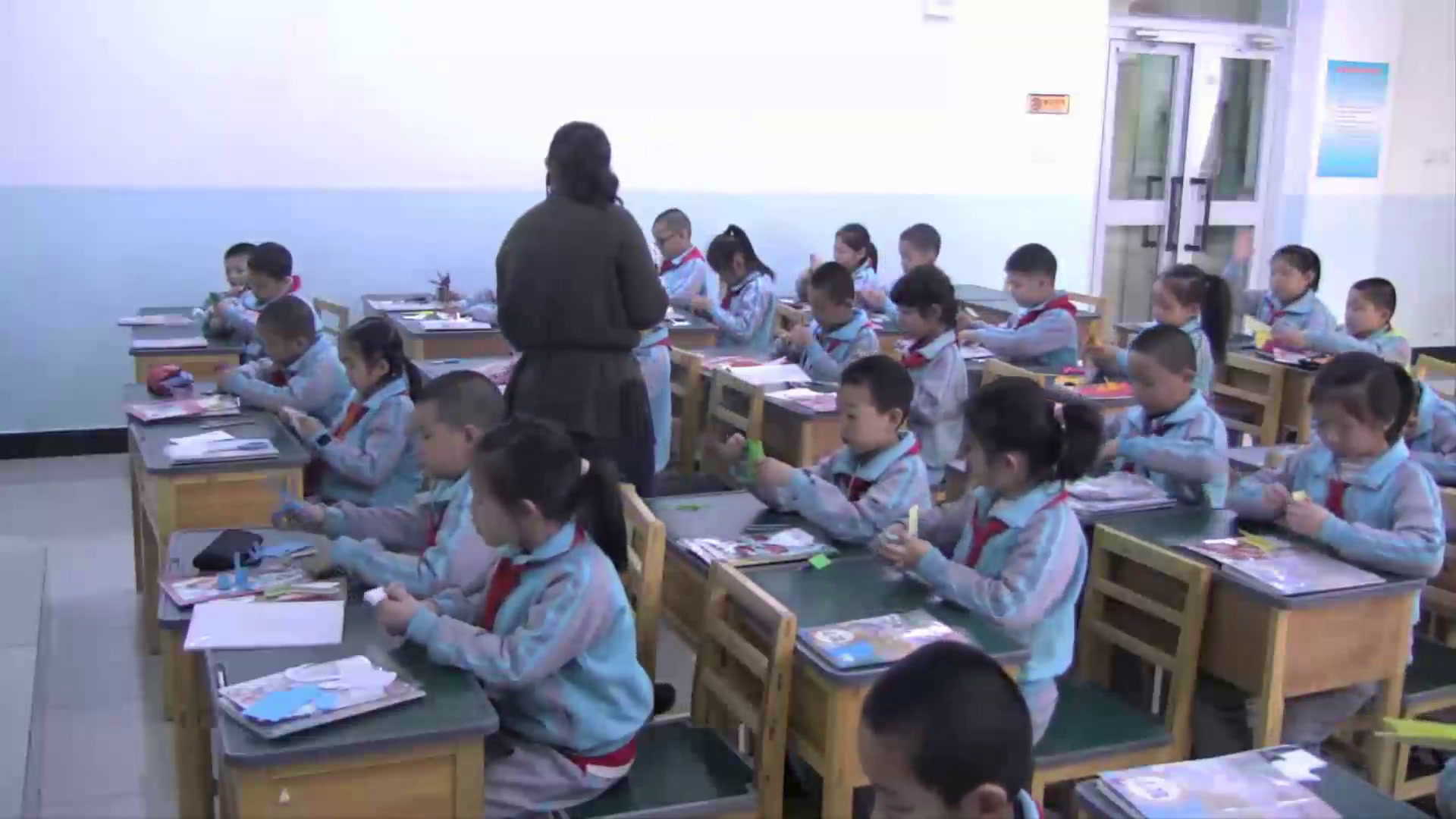 2.人教版数学二下《解决问题》新疆二等奖