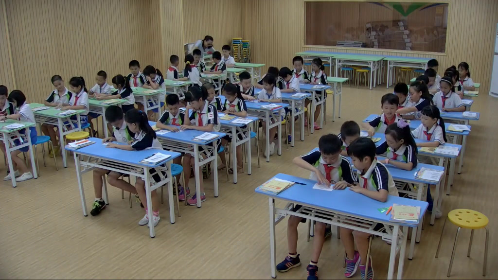 2.人教版数学三下《3复式统计表》海南省省一等奖