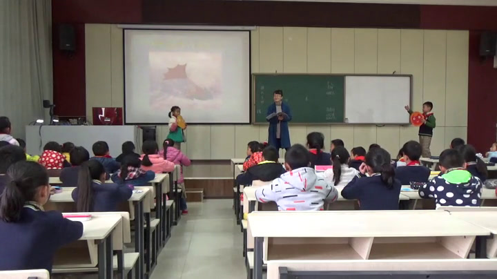 1.人教版数学三下《1位置与方向（一）》云南省省一等奖