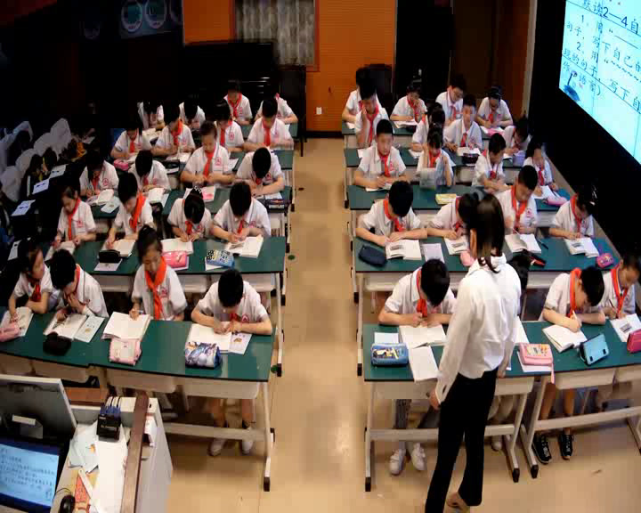 1.人教版语文三下《7　手术台就是阵地》安徽省省级优课