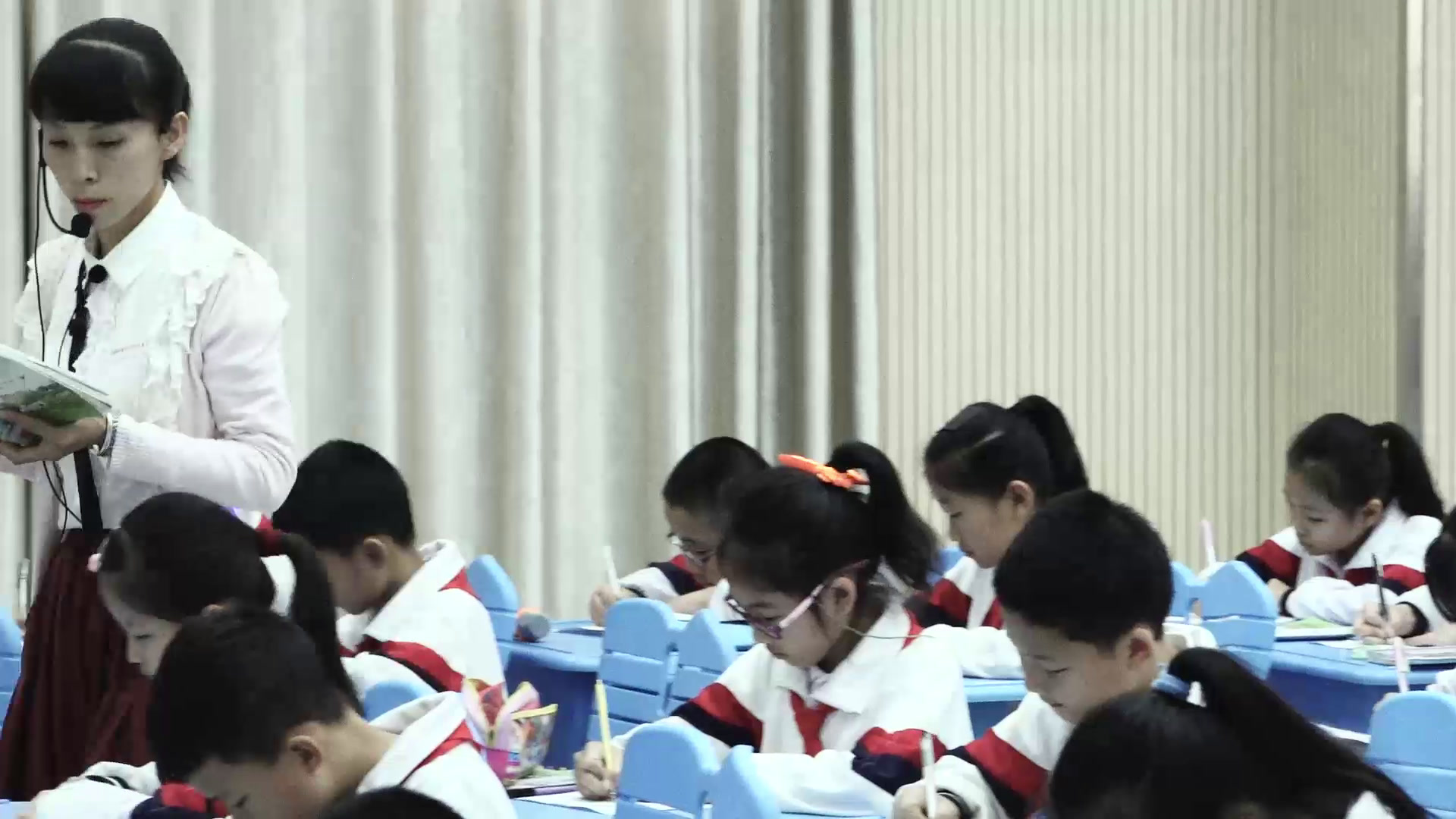 2.人教版语文四下《27　鱼游到了纸上》福建省省级优课