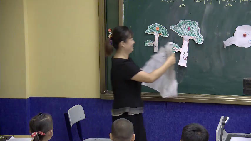 3.苏教2011版小学语文一下《23小松树和大松树》全国一等奖