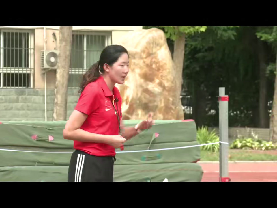 1.人教版体育九年级《背越式跳高》北京市省级优课