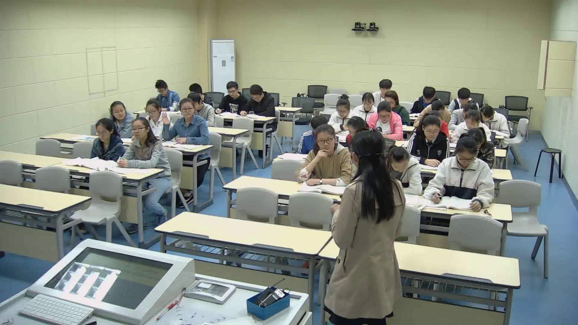 1.人教版英语必修1 Unit 3《Using LanguageⅡ》安徽省省级优课