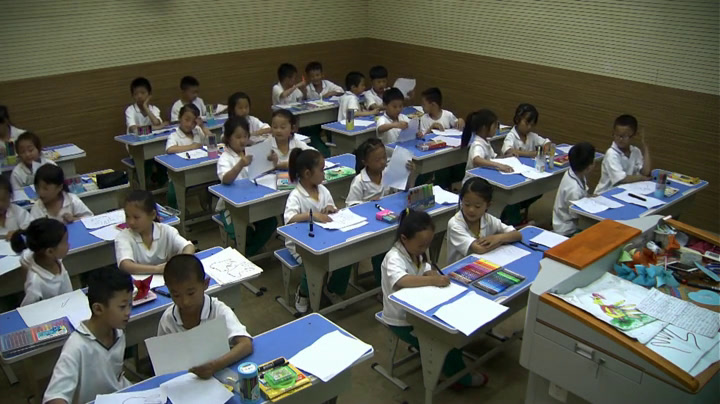 2.人美2011版美术一下《9.手形的联想》河南省省一等奖