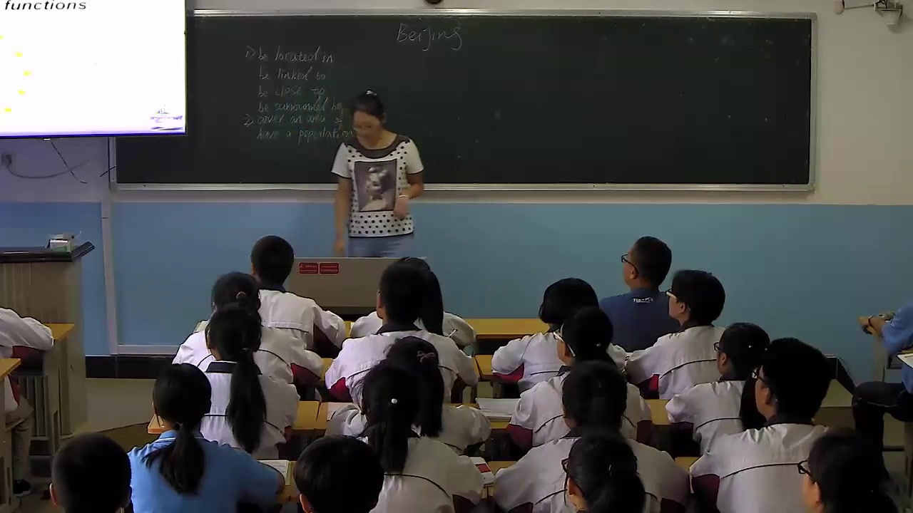 1.人教版英语必修5 Unit2《Using LanguageⅡ》新疆省级优课