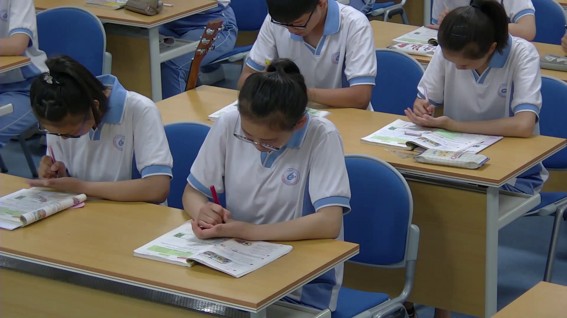 1.人教版英语七下 Unit 1《Section A Grammar focus…》国家级优质课