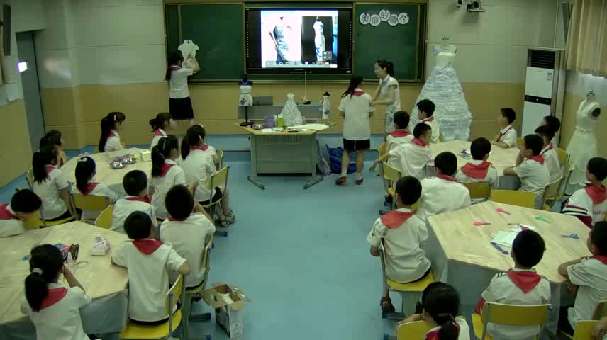 1.人美2011版美术六下《22.四川青花瓷》全国一等奖