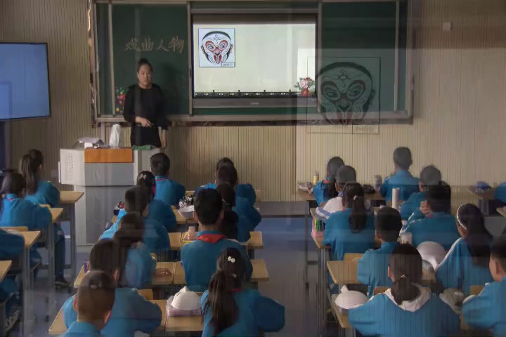 1.人美2011版美术六下《10.戏曲人物》内蒙古市一等奖