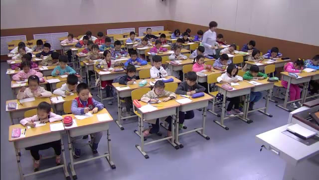 1.北师大数学一下《跳伞表演》辽宁省市一等奖