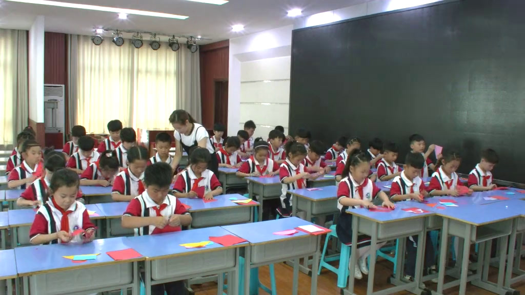 2.北师大数学一下《动手做（一）》河南省市一等奖