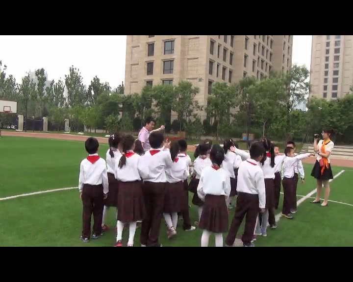 2.北师大数学二下《东南西北》全国一等奖