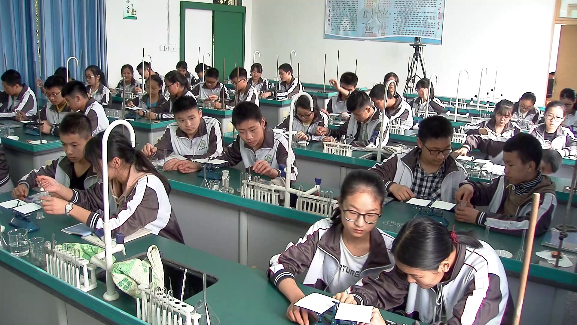 2.人教版化学九下《实验活动8　粗盐中难溶性杂质的去除》国家级优质课