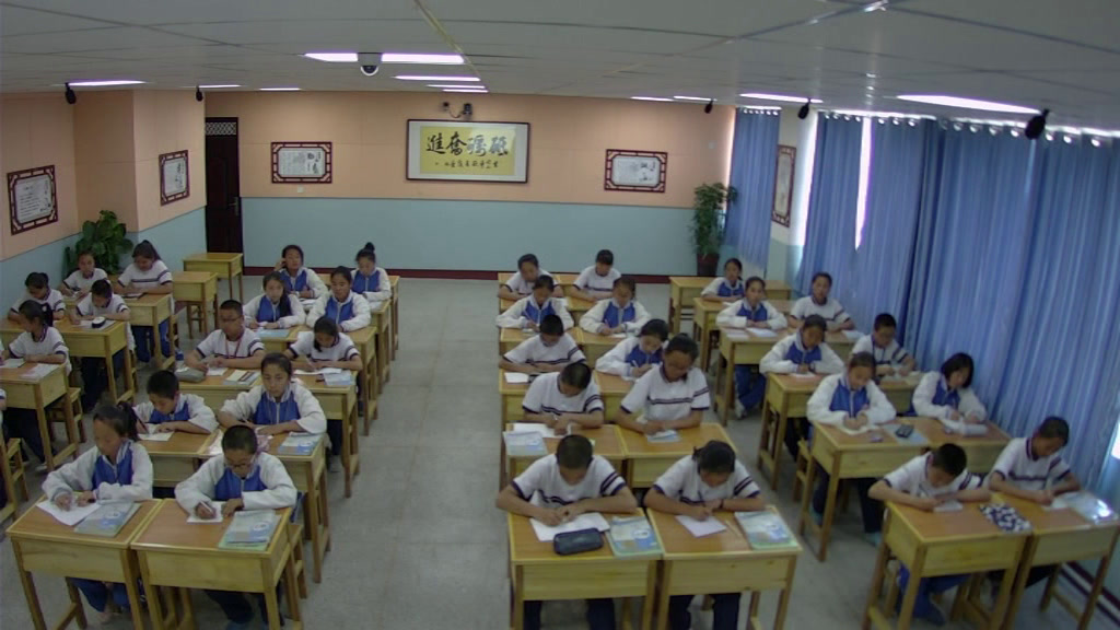2.人教2011版初中数学七下《代入消元法2》新疆省一等奖