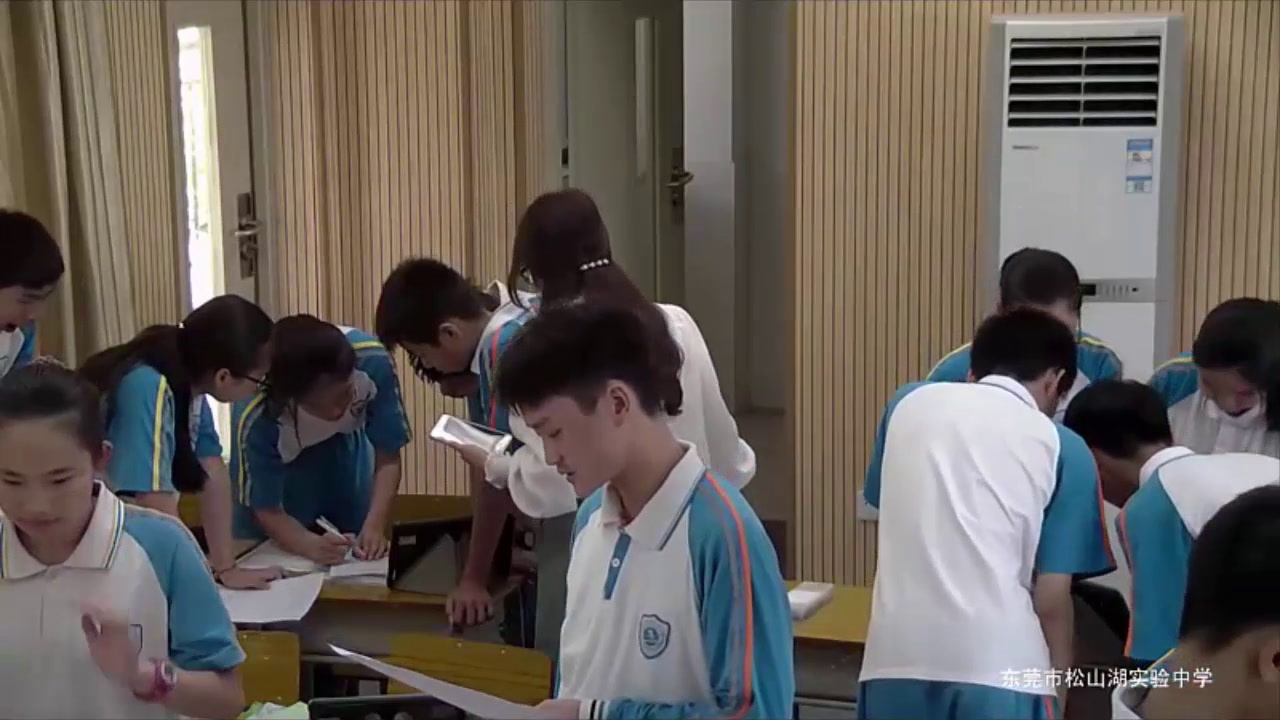5.人教2011版初中数学八下《待定系数法求一次…》全国一等奖