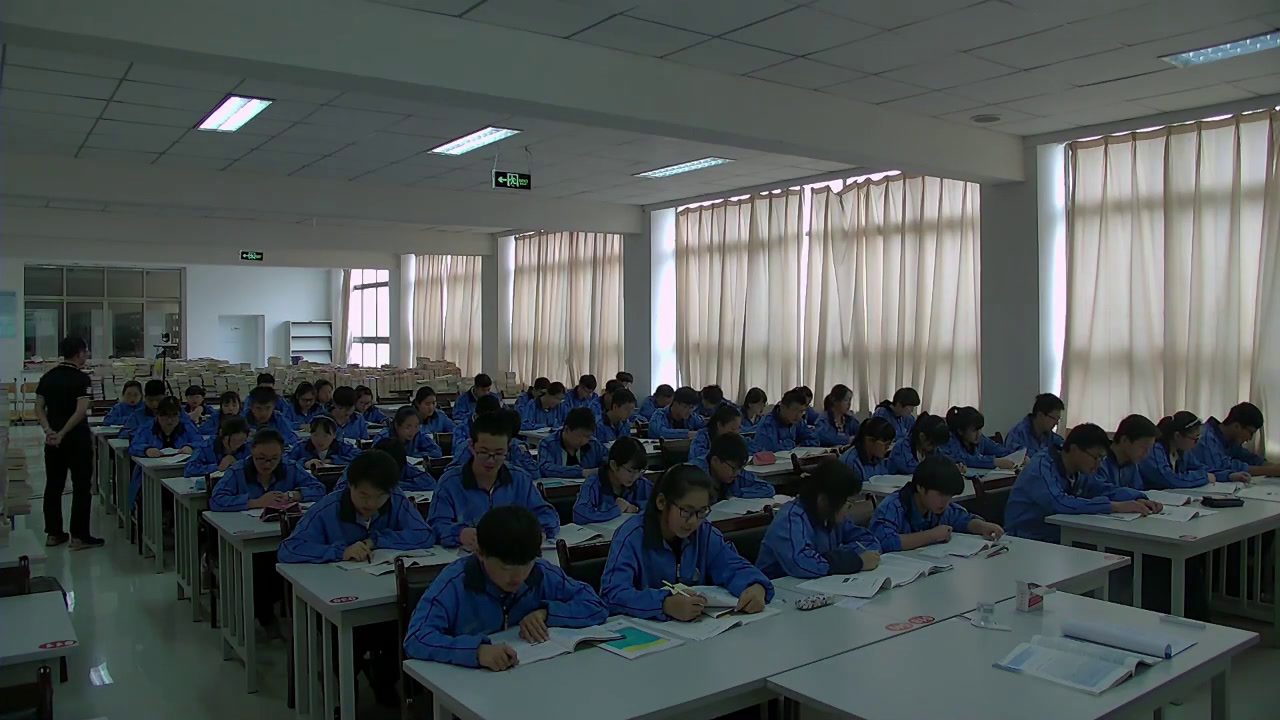 2.人教版高中语文必修3《14一名物理学家…》甘肃省省一等奖