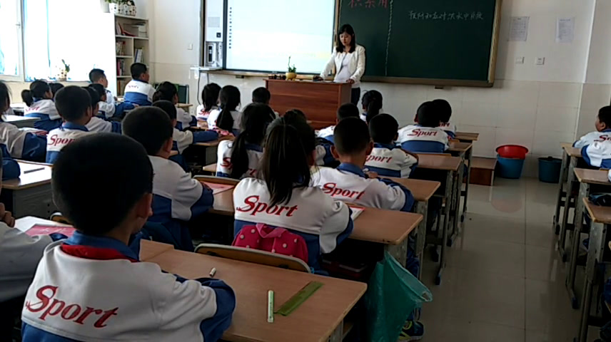 1.小学安全教育1-6年级《预防和应对洪水中自救》吉林省市一等奖