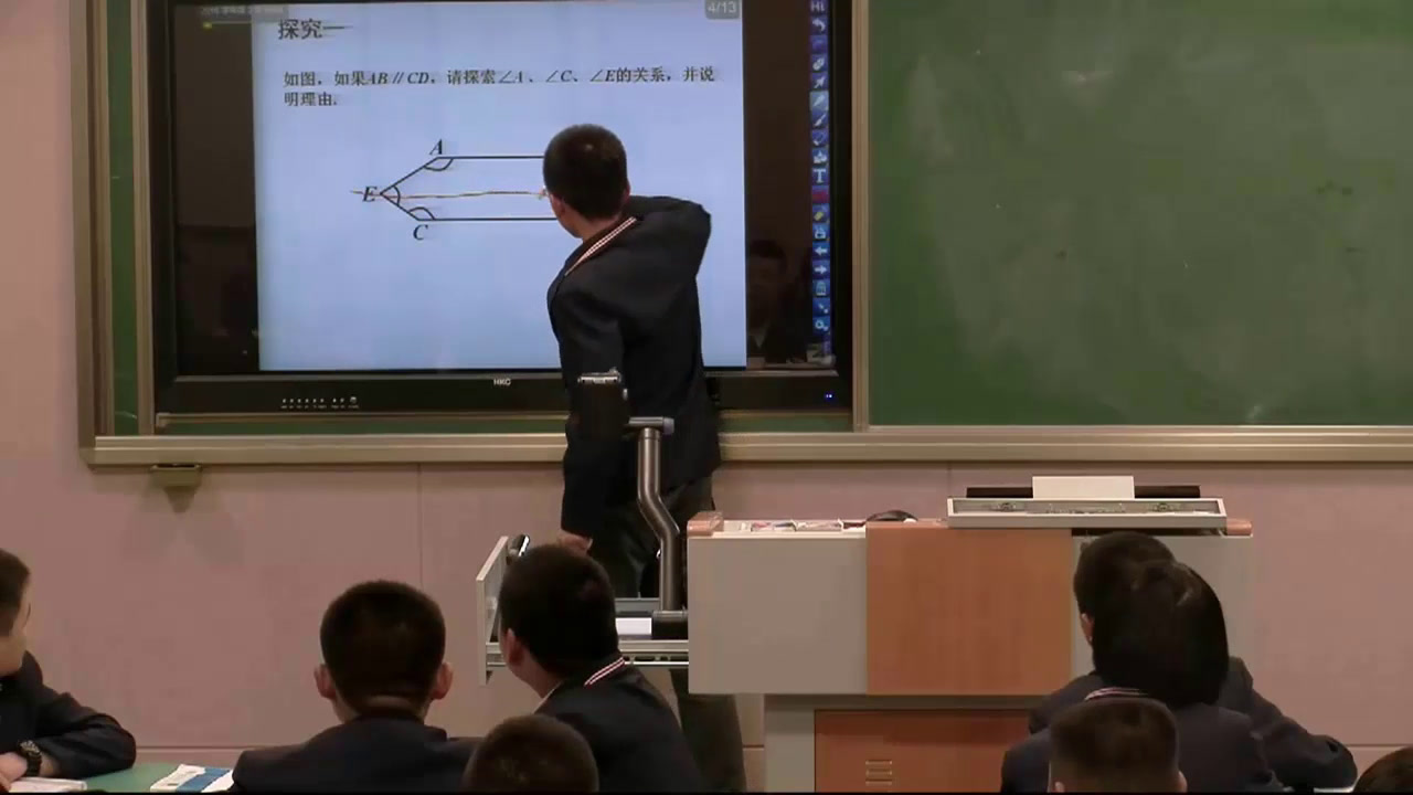 4.初中数学北师大2011版七下《平行线的性质综合应用》全国一等奖