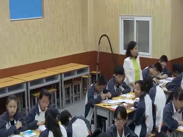 4.初中数学北师大2011版七下《4用尺规作角》陕西省省一等奖