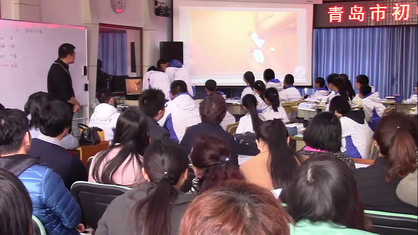 1.初中数学北师大2011版八下《图形的平移以及平…》全国一等奖