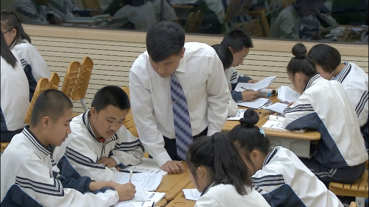 2.初中数学北师大2011版八下《⊙生活中的“一次模型”》辽宁省市一等奖