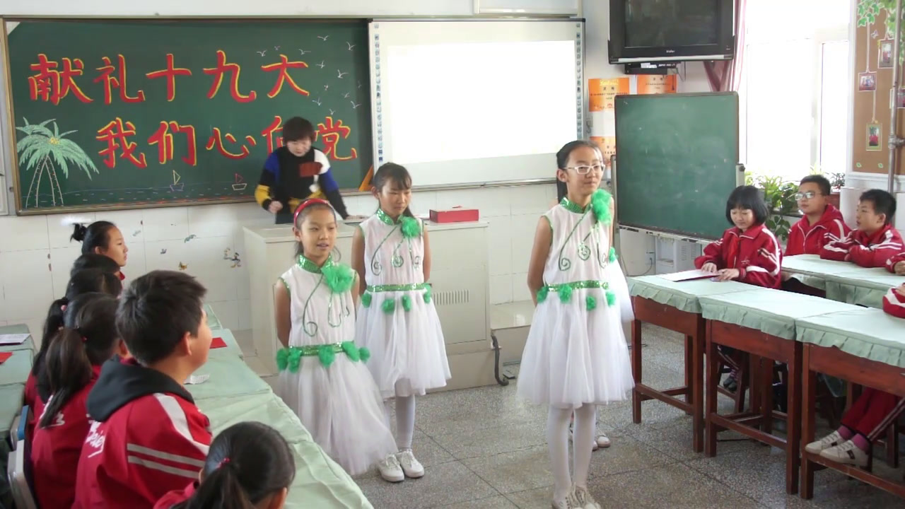 1.小学综合实践活动3-6年级《4.红领巾爱心义卖行动》内蒙古市一等奖
