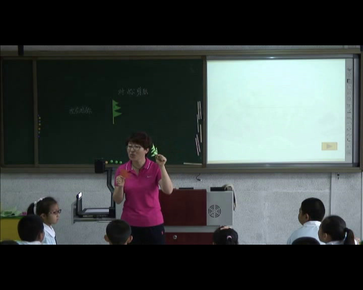1.小学综合实践活动3-6年级《2.巧手工艺坊》全国一等奖