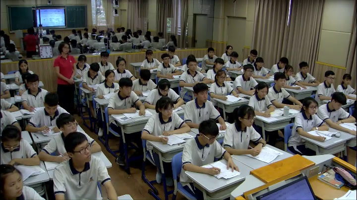 2.初中数学北师大2011版九下《4解直角三角形》广东省市一等奖