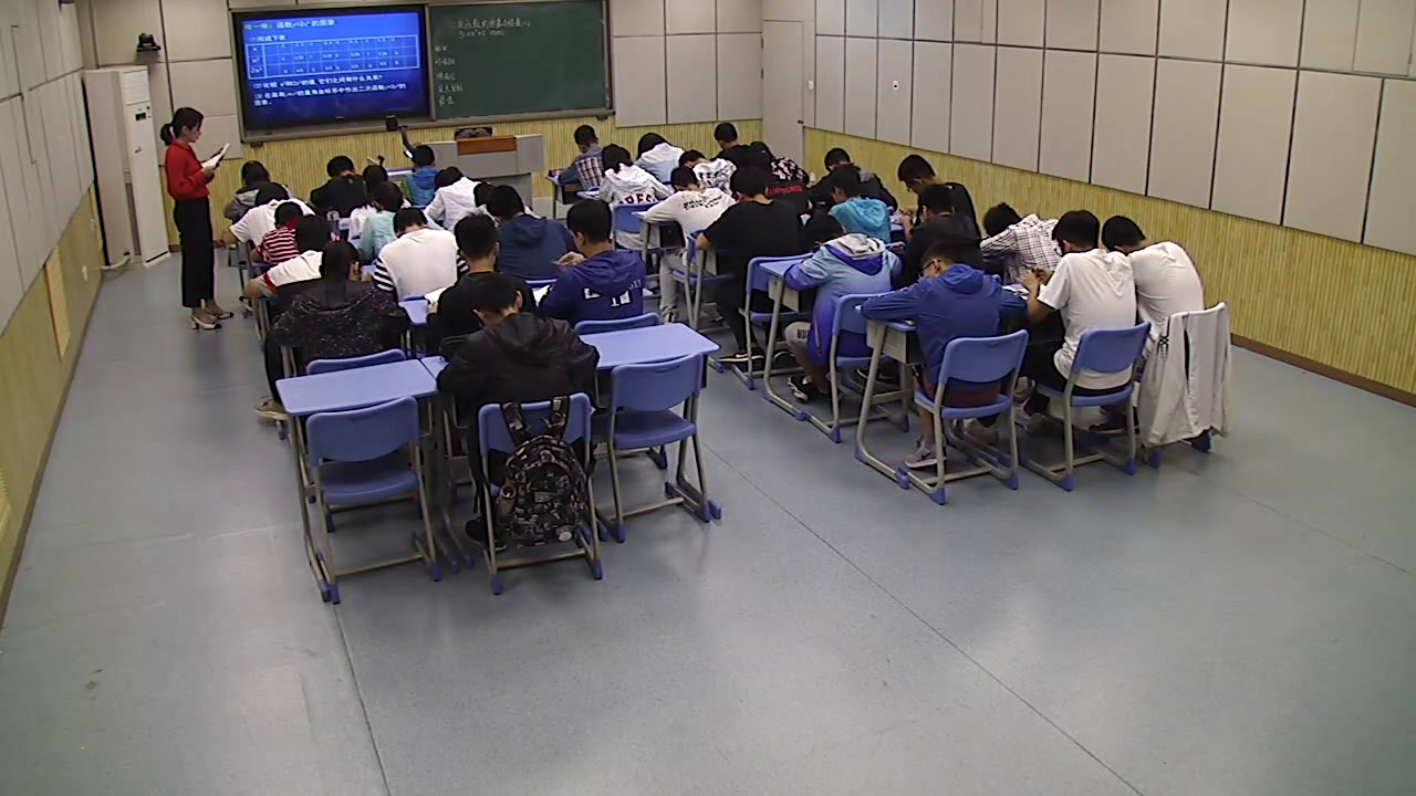 初中数学北师大2011版九下《二次函数y=ax2+c(a�…》全国一等奖2