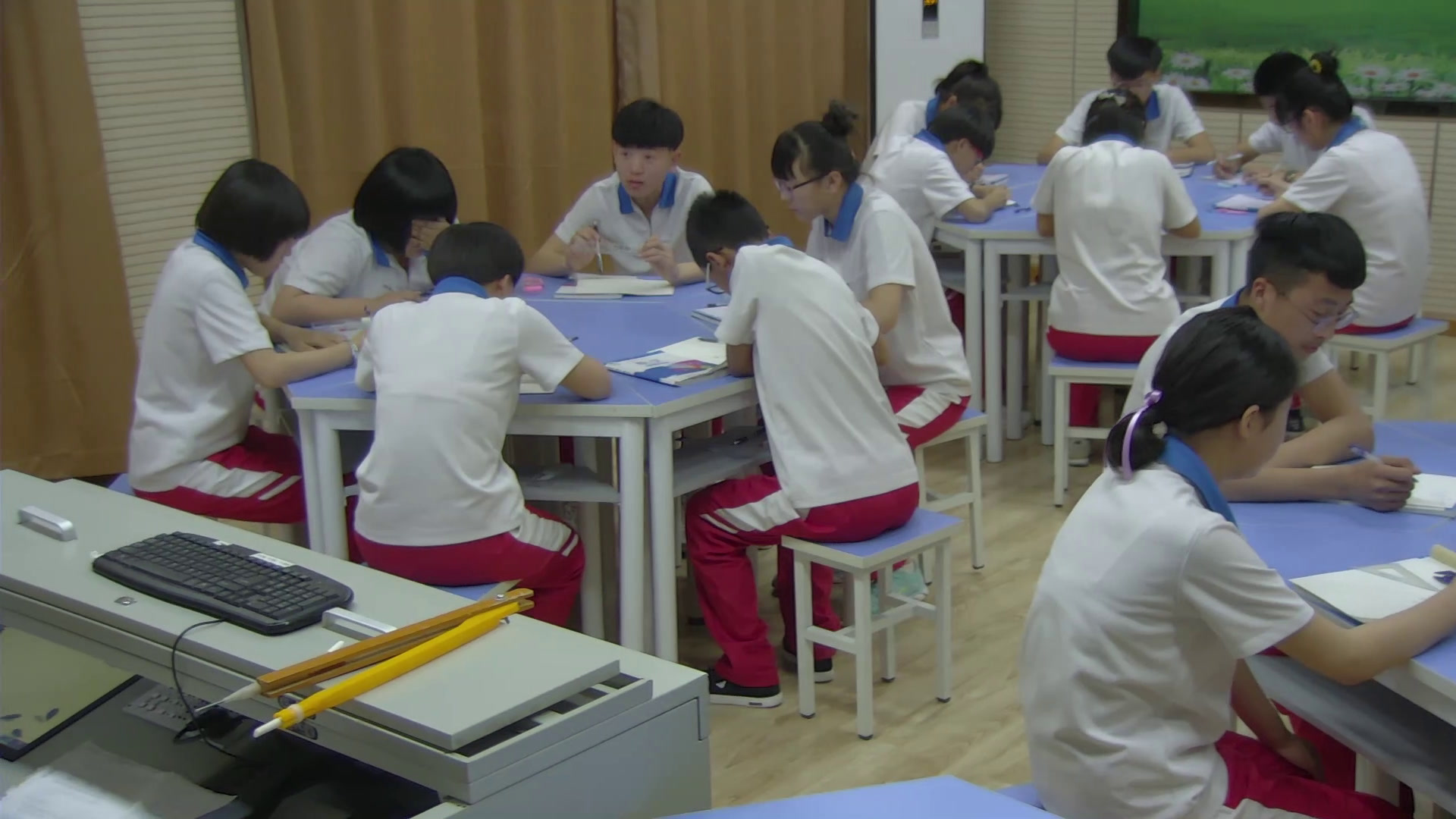 7.初中数学北师大2011版九下《直线和圆的位置关…》辽宁省市一等奖