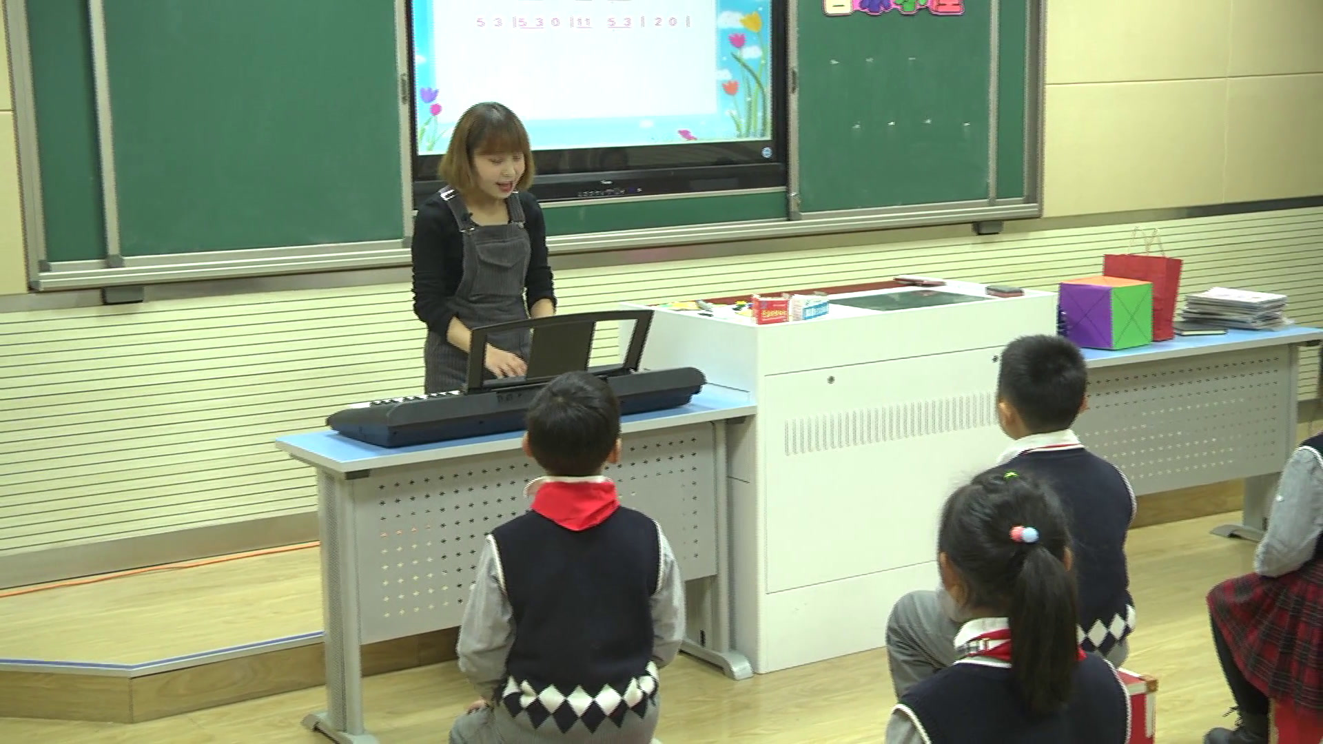 1.人音版音乐（吴斌主编）二下《音乐小屋》全国一等奖
