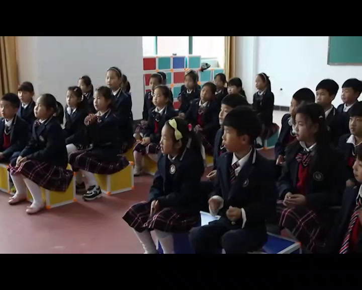 1.人音版音乐（吴斌主编）二下《新疆好》安徽省县一等奖
