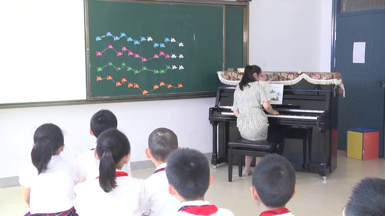2.人音版音乐（吴斌主编）三下《一只鸟仔》安徽省市一等奖