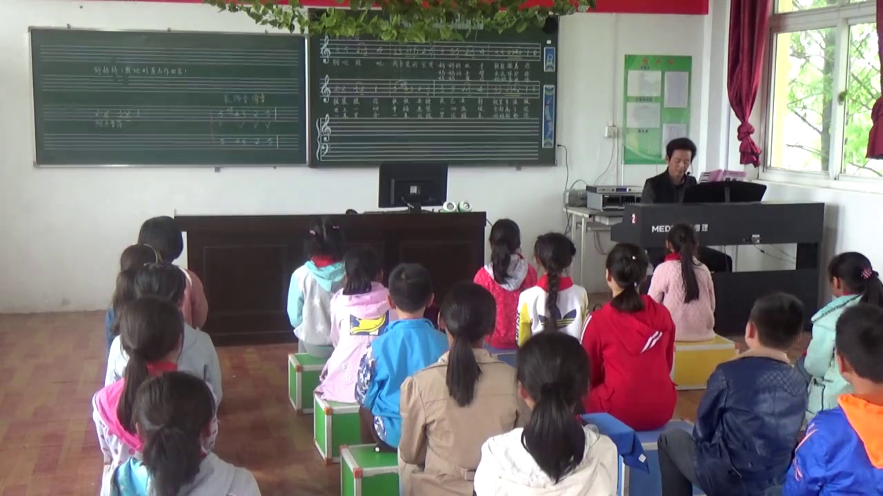 人音版音乐（吴斌主编）四下《演唱摇篮曲（克�…》安徽省市一等奖