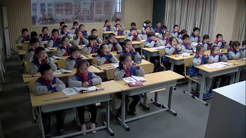 1.人音版音乐（吴斌主编）四下《演唱小溪流水响叮咚》安徽省市一等奖