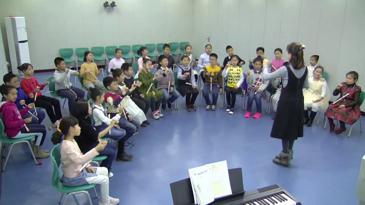 3.人音版音乐（吴斌主编）五下《真善美的小世界》全国一等奖