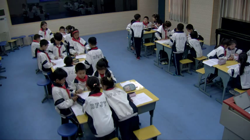 人教版语文四上《30　电脑住宅》湖北周老师-省一等奖