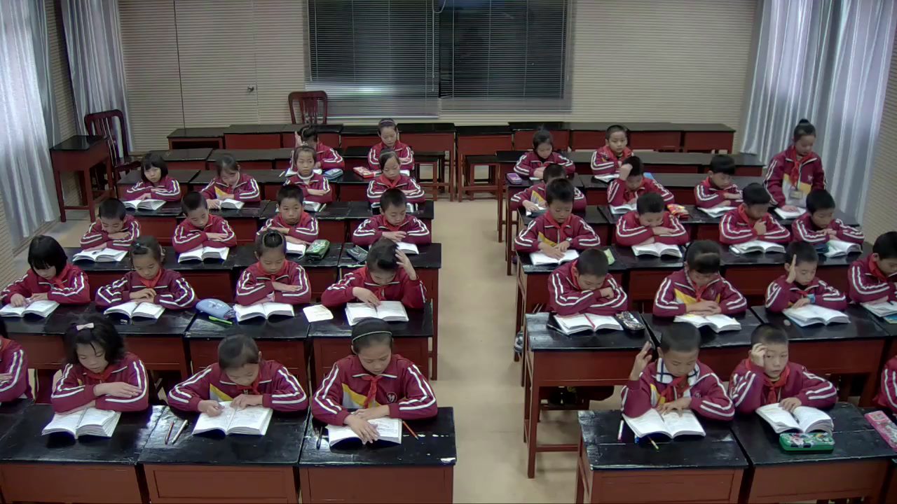 人教版语文四上《25　为中华之崛起而读书》江西梁老师-省一等奖