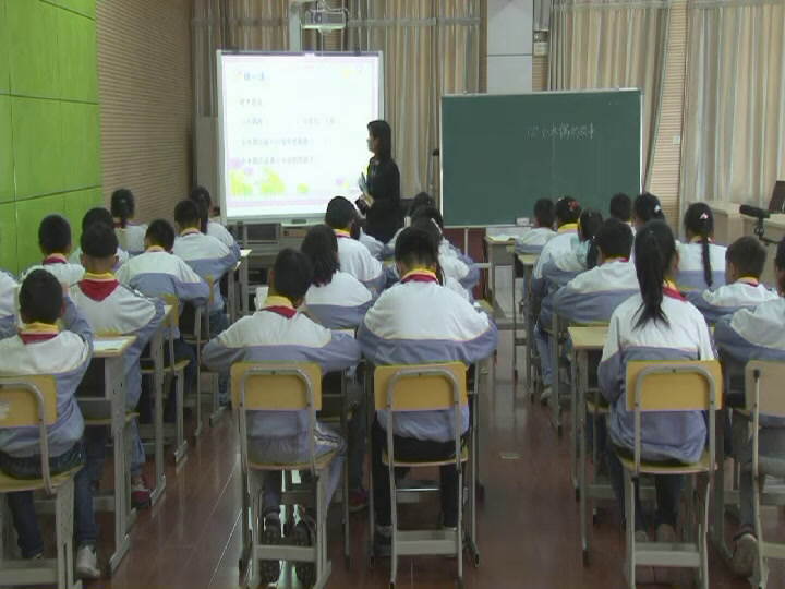 人教版语文四上《12　小木偶的故事》安徽高老师-全国一等奖