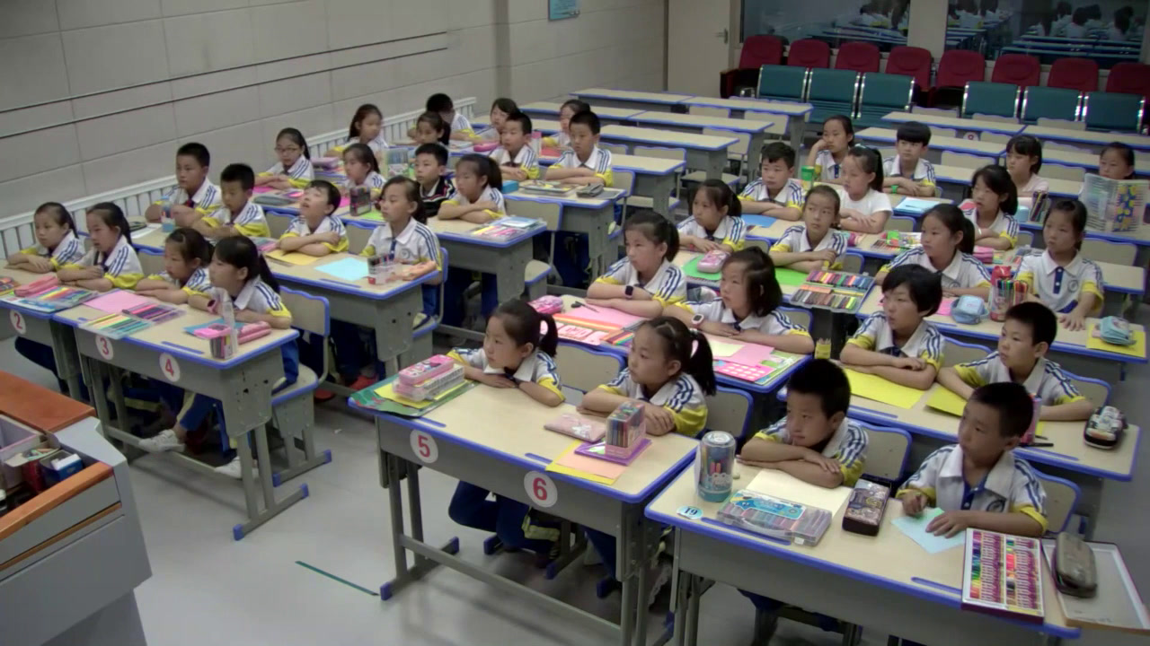 人美2011版美术二上《第11课绘画中的节日》内蒙任老师-县级优课