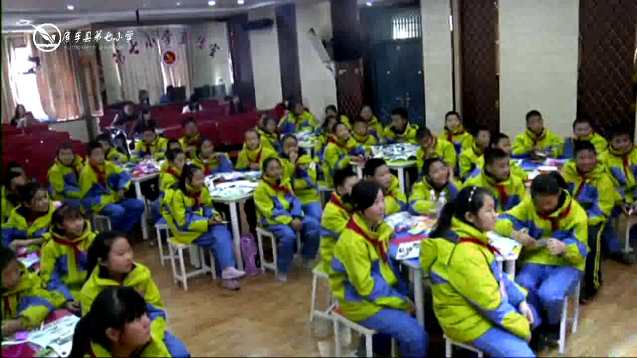 人美2011版美术六上《第十课故事里的人》新疆段老师-市一等奖