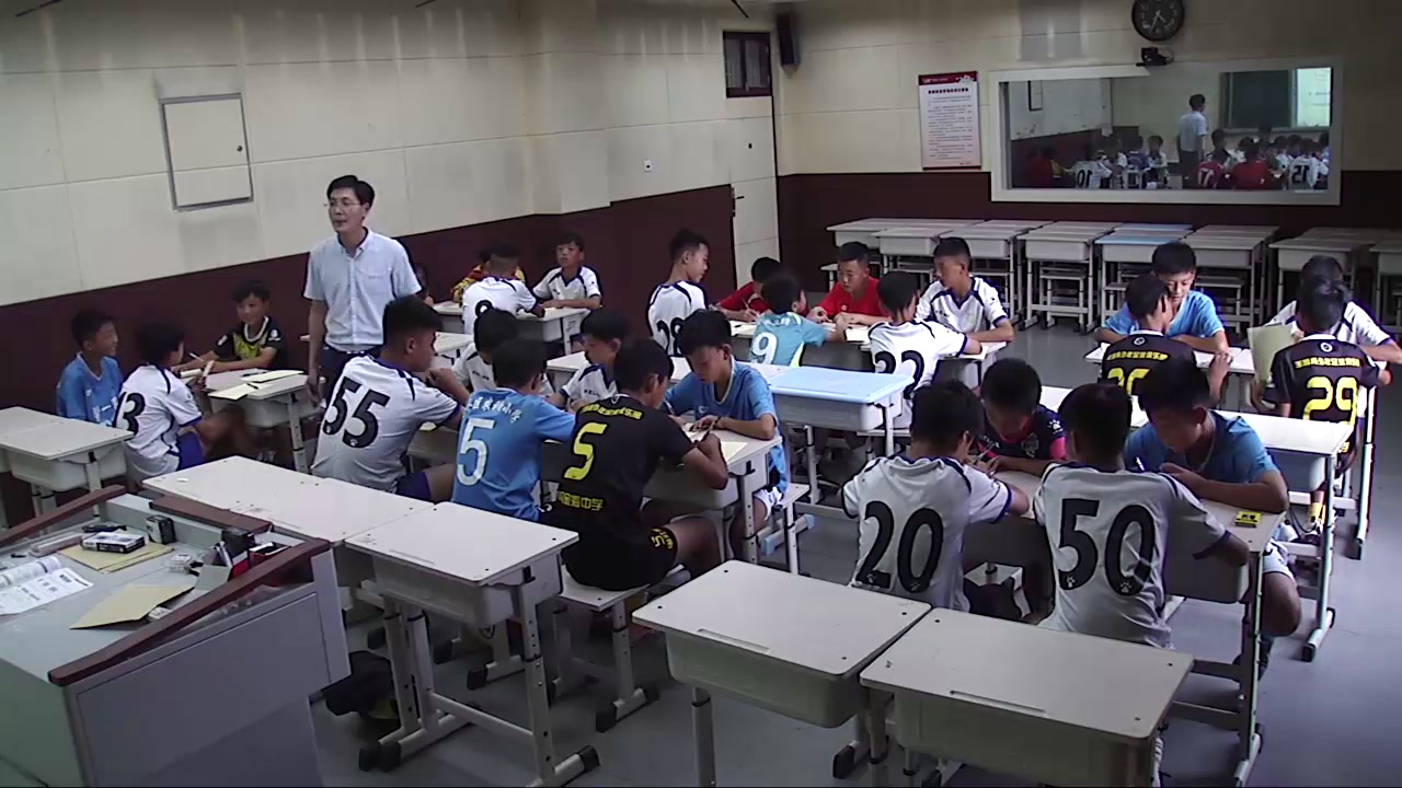 北师大版数学七上《借助运算规律解释现象》河南李老师-省一等奖