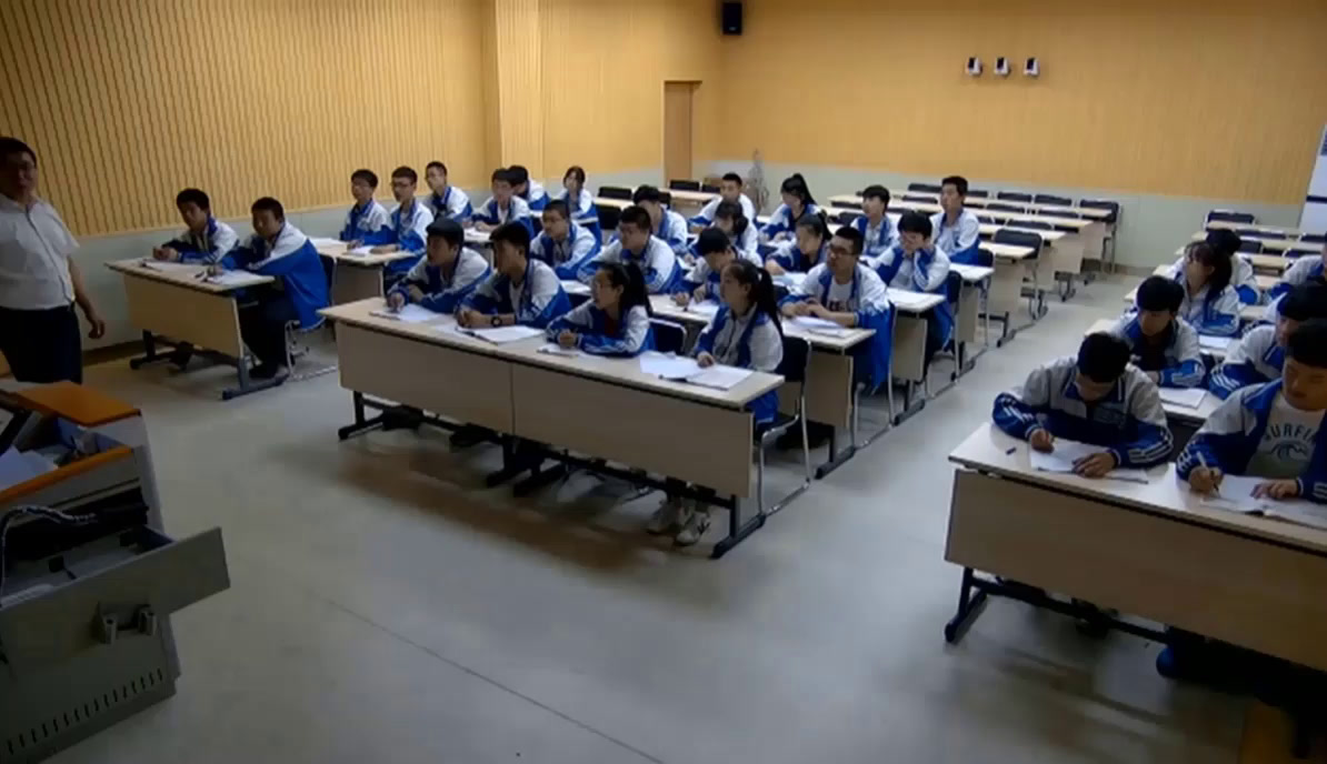 人教A版数学必修2《阅读与思考笛卡，》黑龙江老师-市一等奖