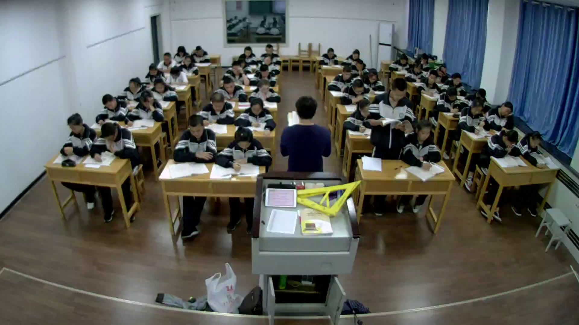 人教A版数学必修2《习题1.1》新疆赵老师-省一等奖