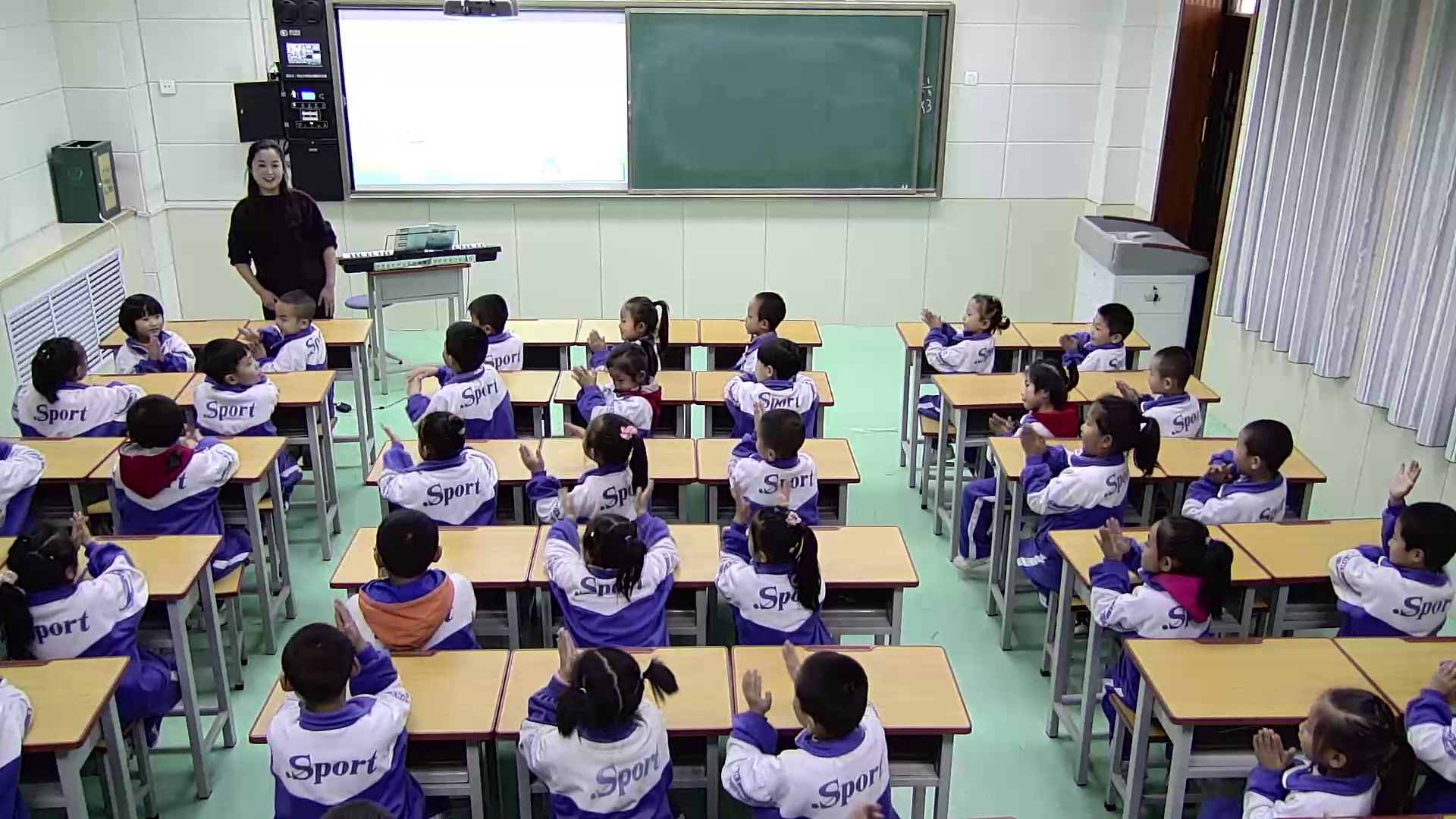 人音版音乐一上《演唱咏鹅》陕西李老师-市一等奖