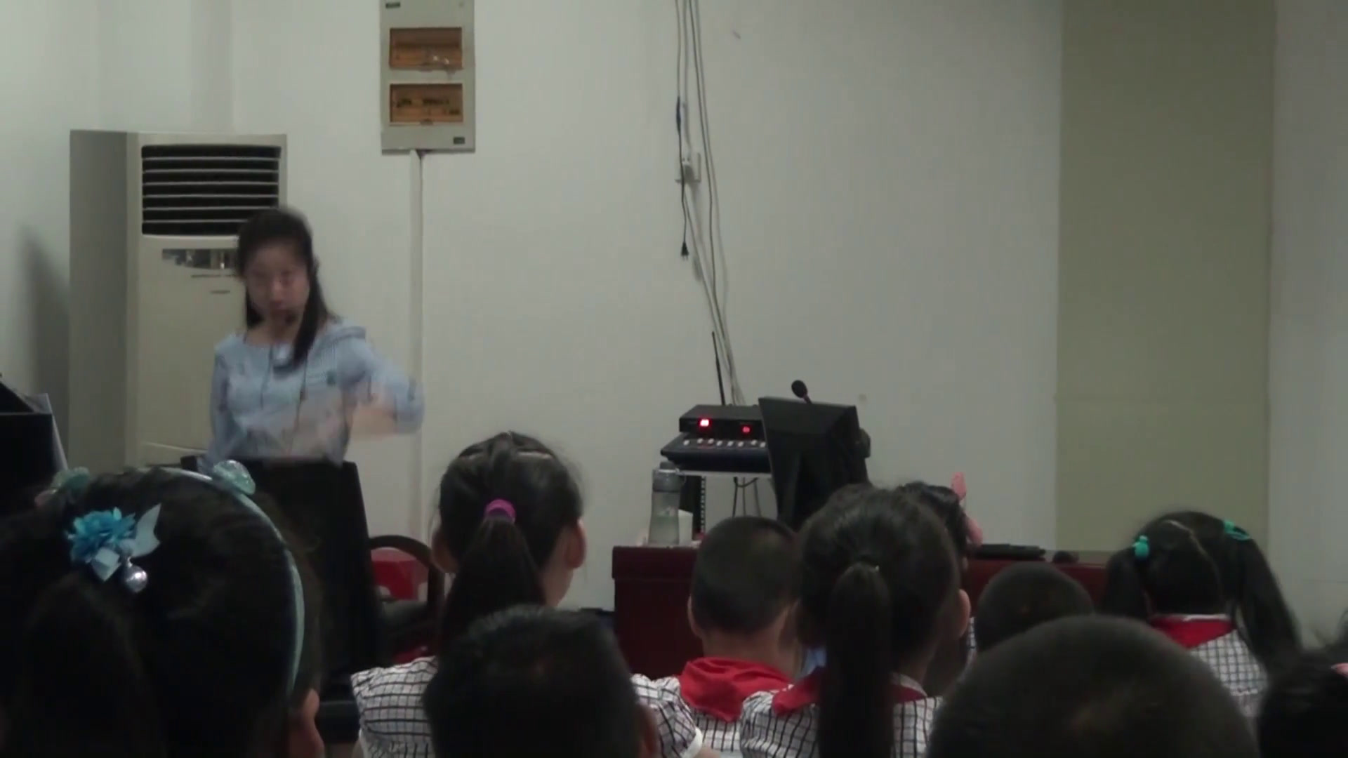 人音版音乐二上《演唱洋娃娃和小熊跳舞》安徽秦老师-市一等奖